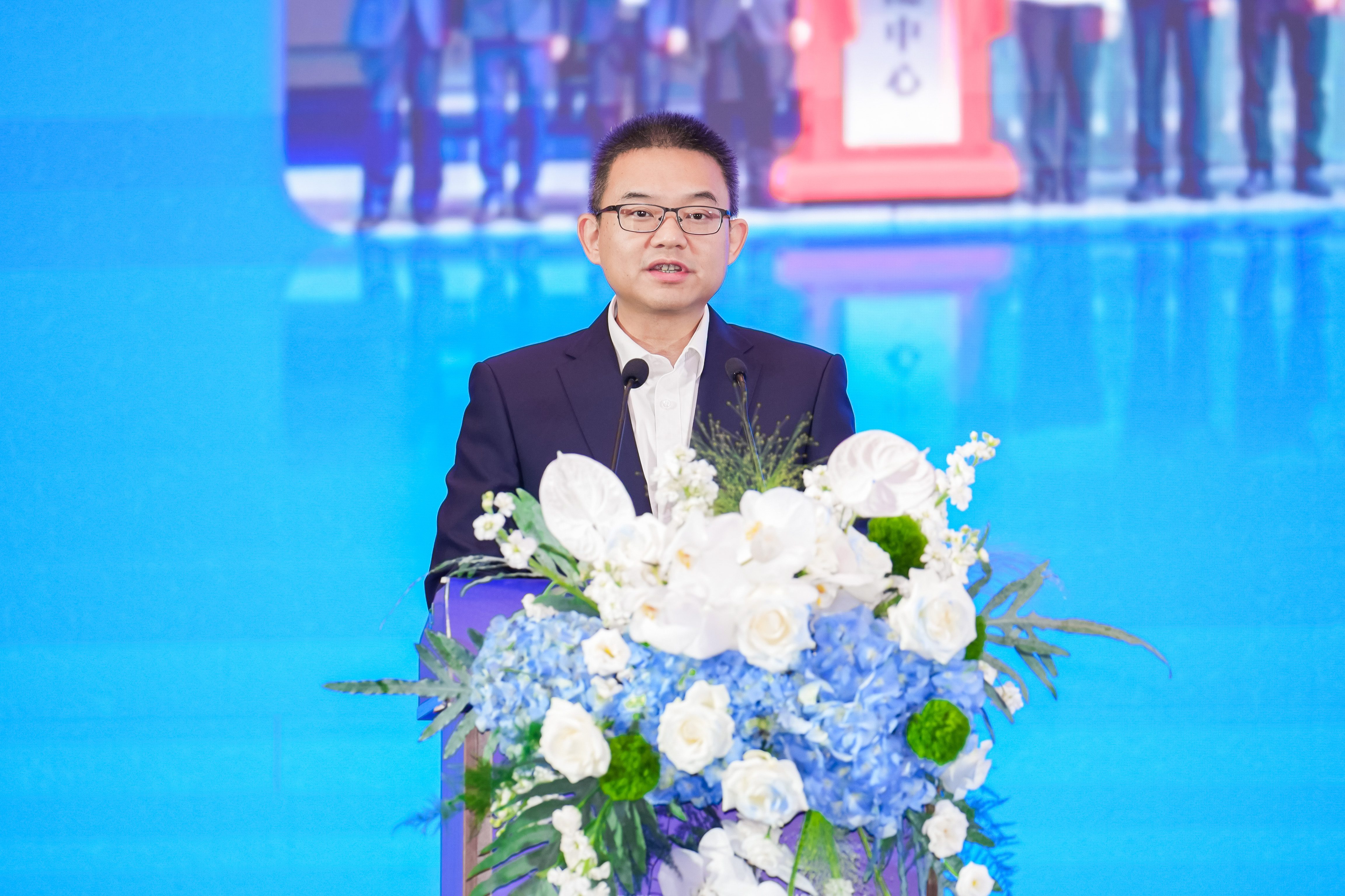 图片 12.jpg 图片 12.jpg